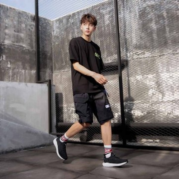Uleemark U-lacer Rotating Buckle Shock Absorption Running Shoes Two-color Intelligent Night Light Breathable Sports Men Sneakers From Xiaomi Youpin