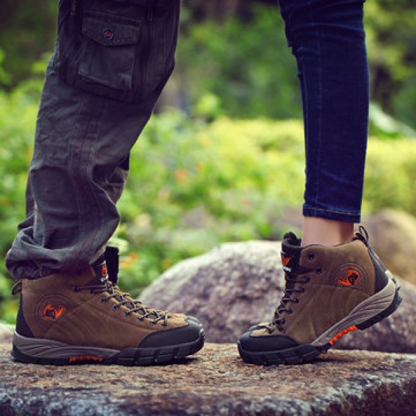 Outdoor Men Shoes Breathable Climbing Waterproof Anti-slip Plush Flexible Hiking Sneakers