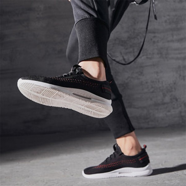 Men Casual Soft Running Mesh Sneakers Breathable Non-Slip Wearable Hiking Camping Shoes